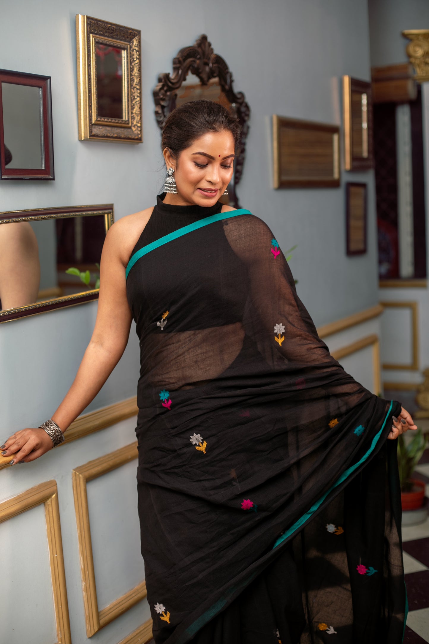 Embroidered Handloom Pure Cotton Black Saree