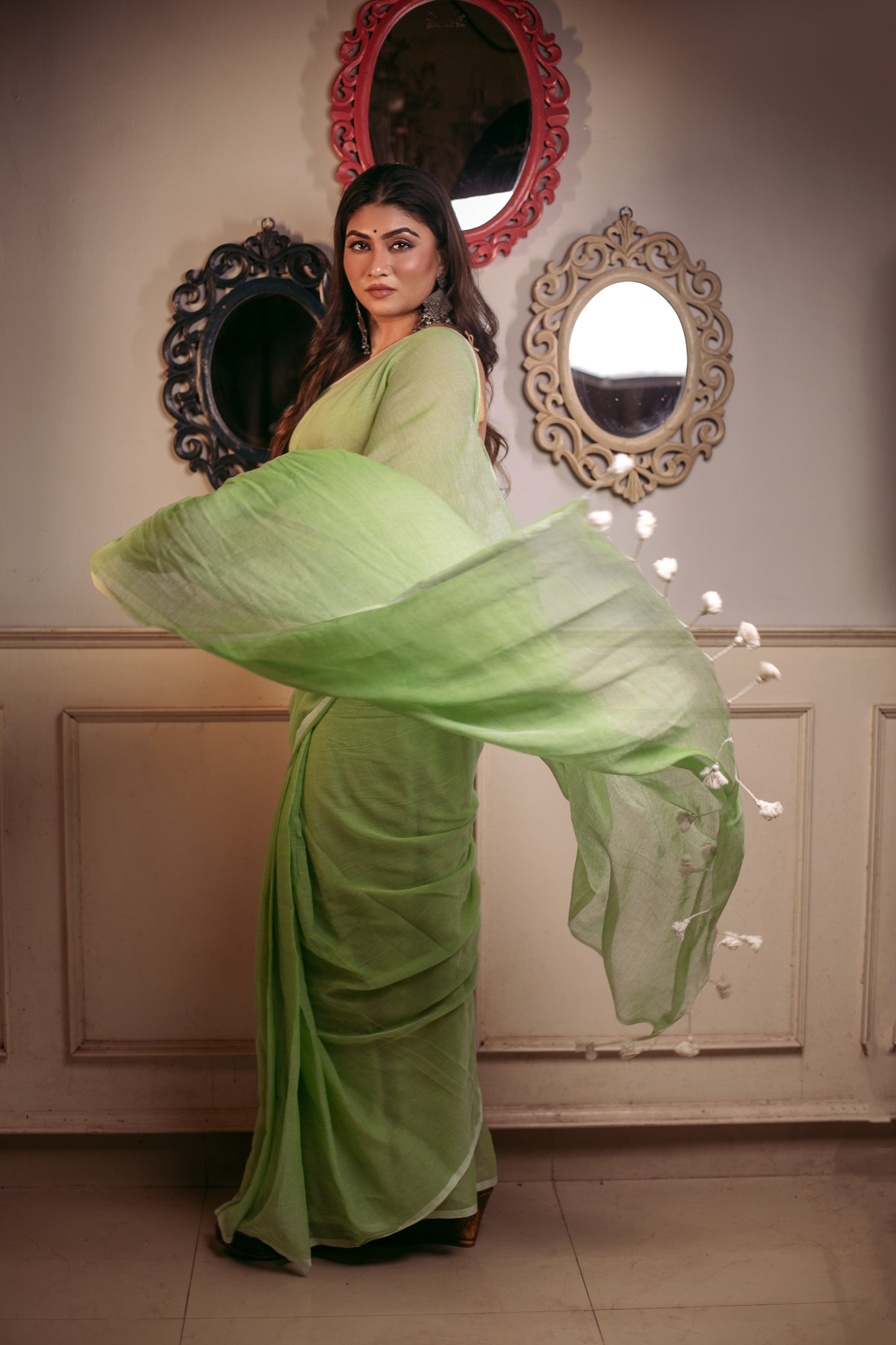 Sutayan Green Pure Mul Cotton Saree