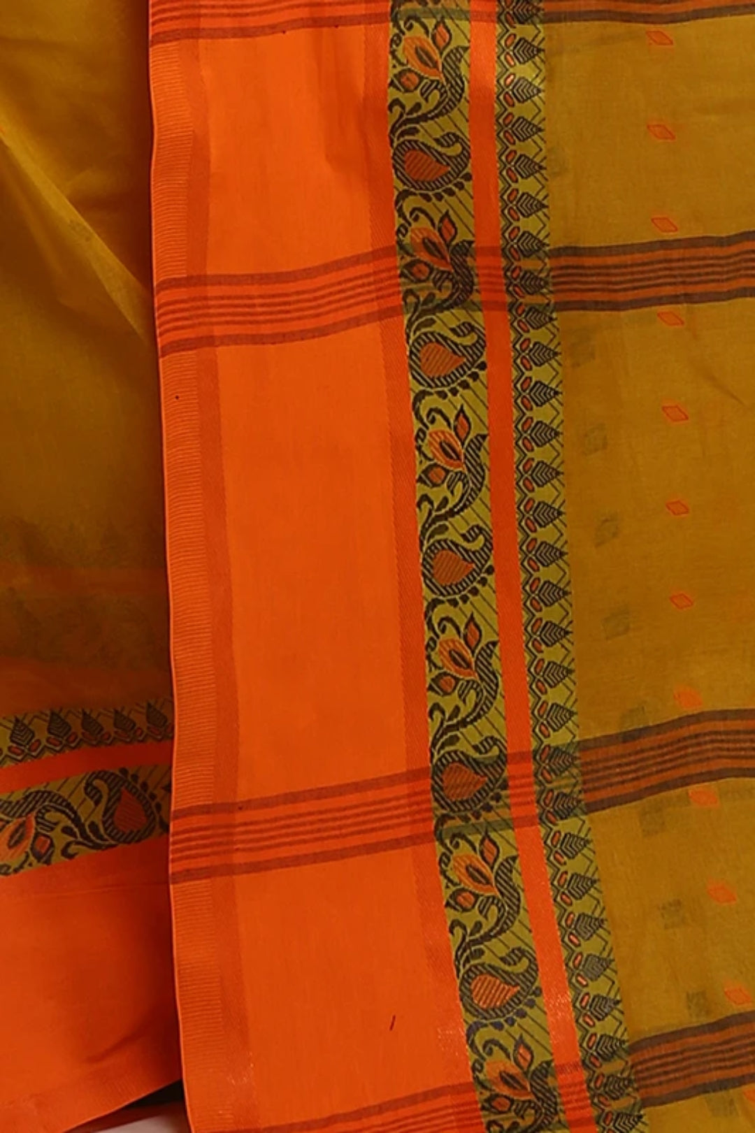 Sutayan Yellow Taant Jamdani Saree