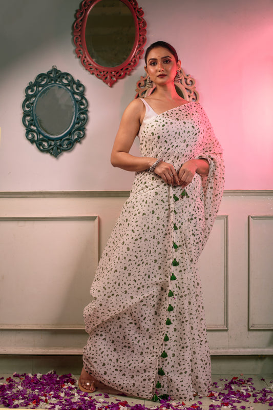 Green Printed Daily Wear Cotton Blend Saree