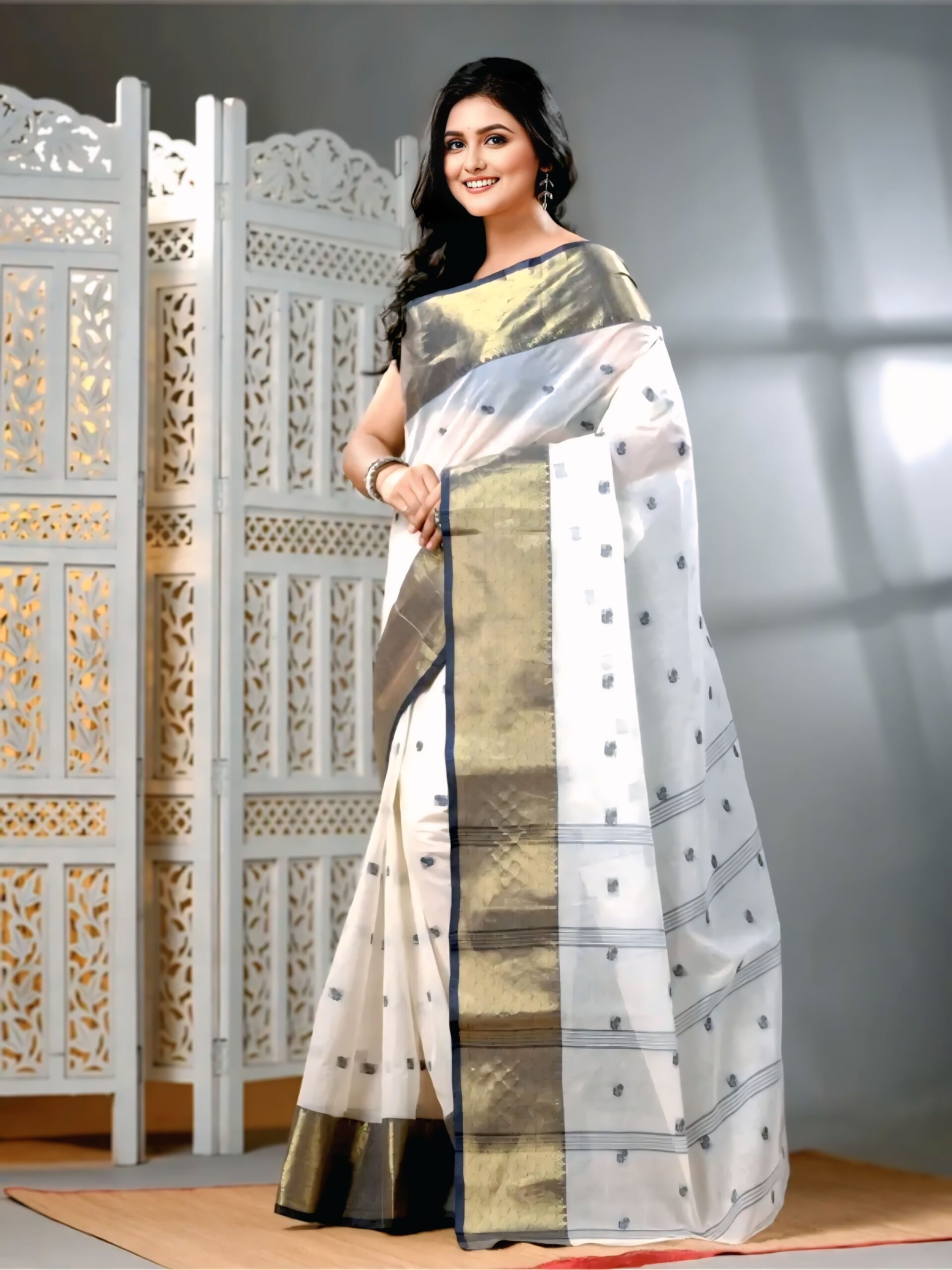 Elegant White & Gold Pure Cotton Tant Saree | Sutayan