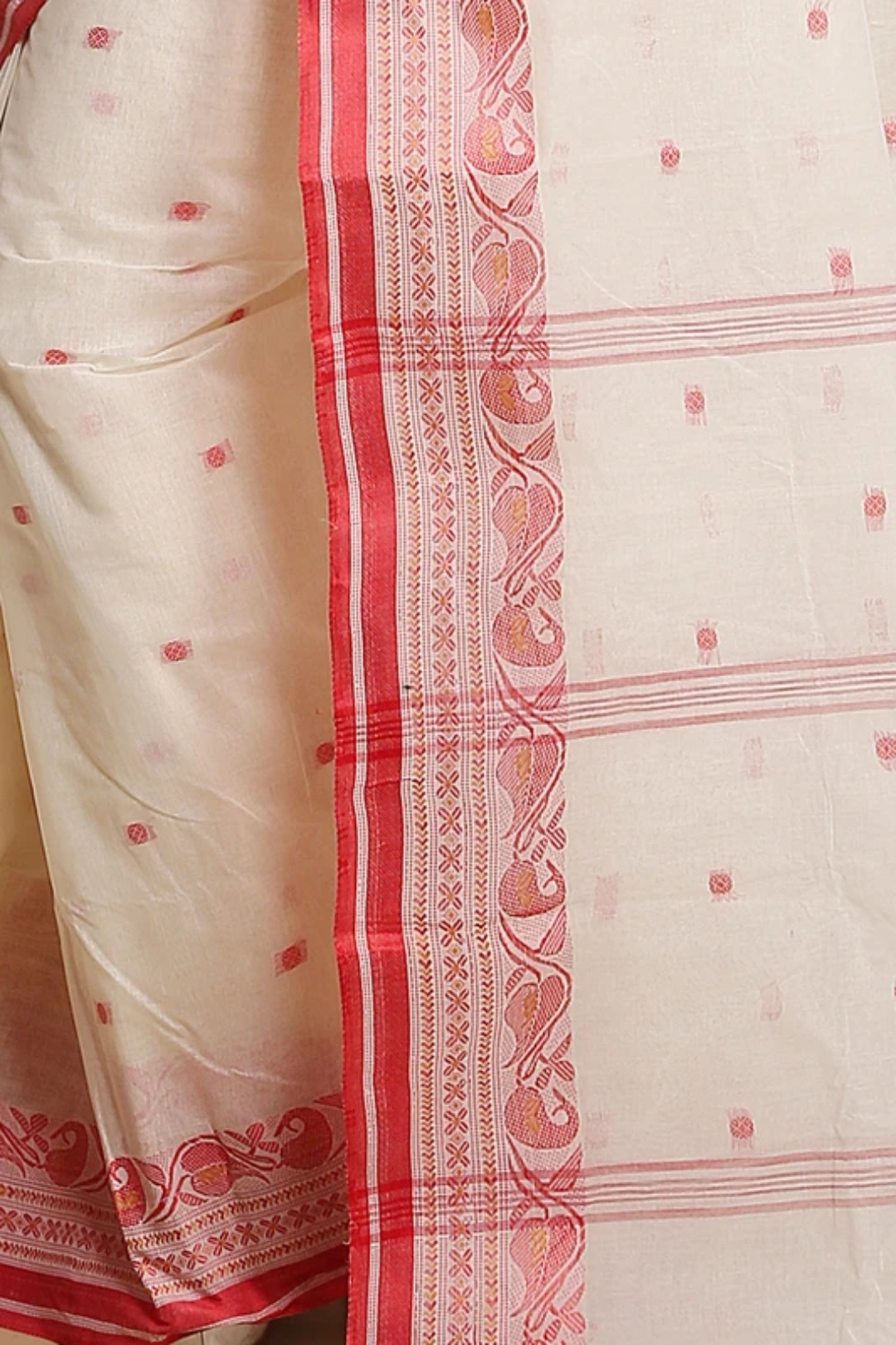 White Cotton Tant Jamdani Saree