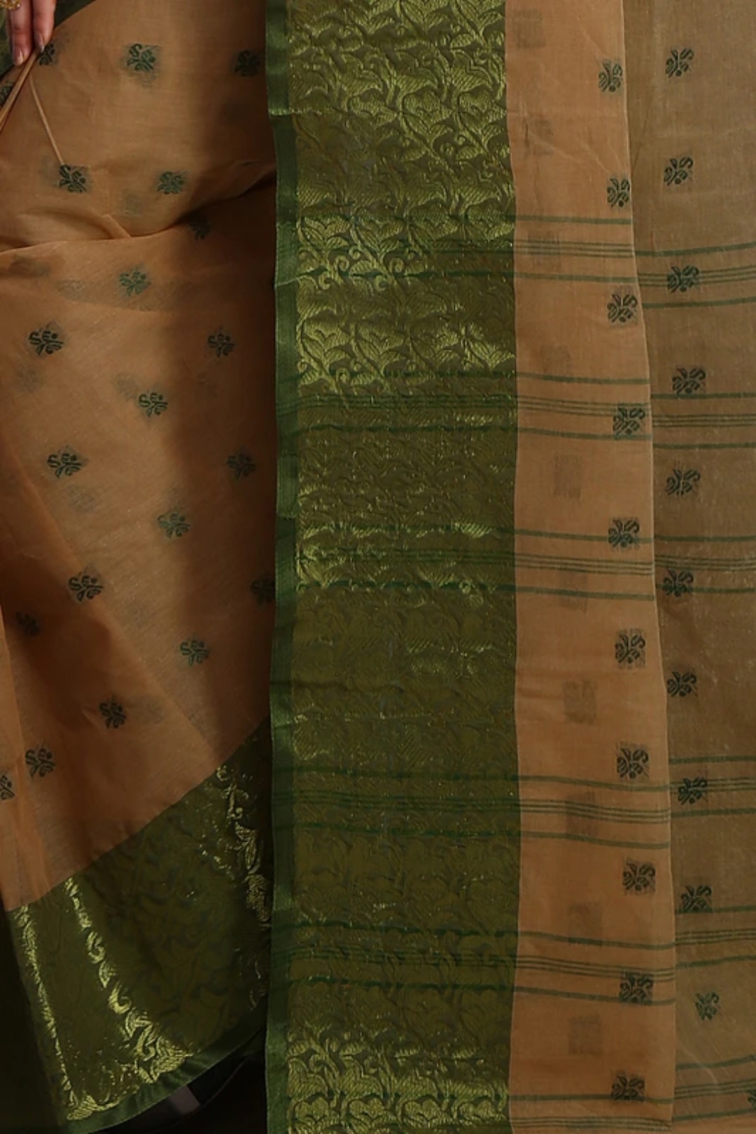 Elegant Beige & Green Pure Cotton Tant Saree with Woven Border | Sutayan