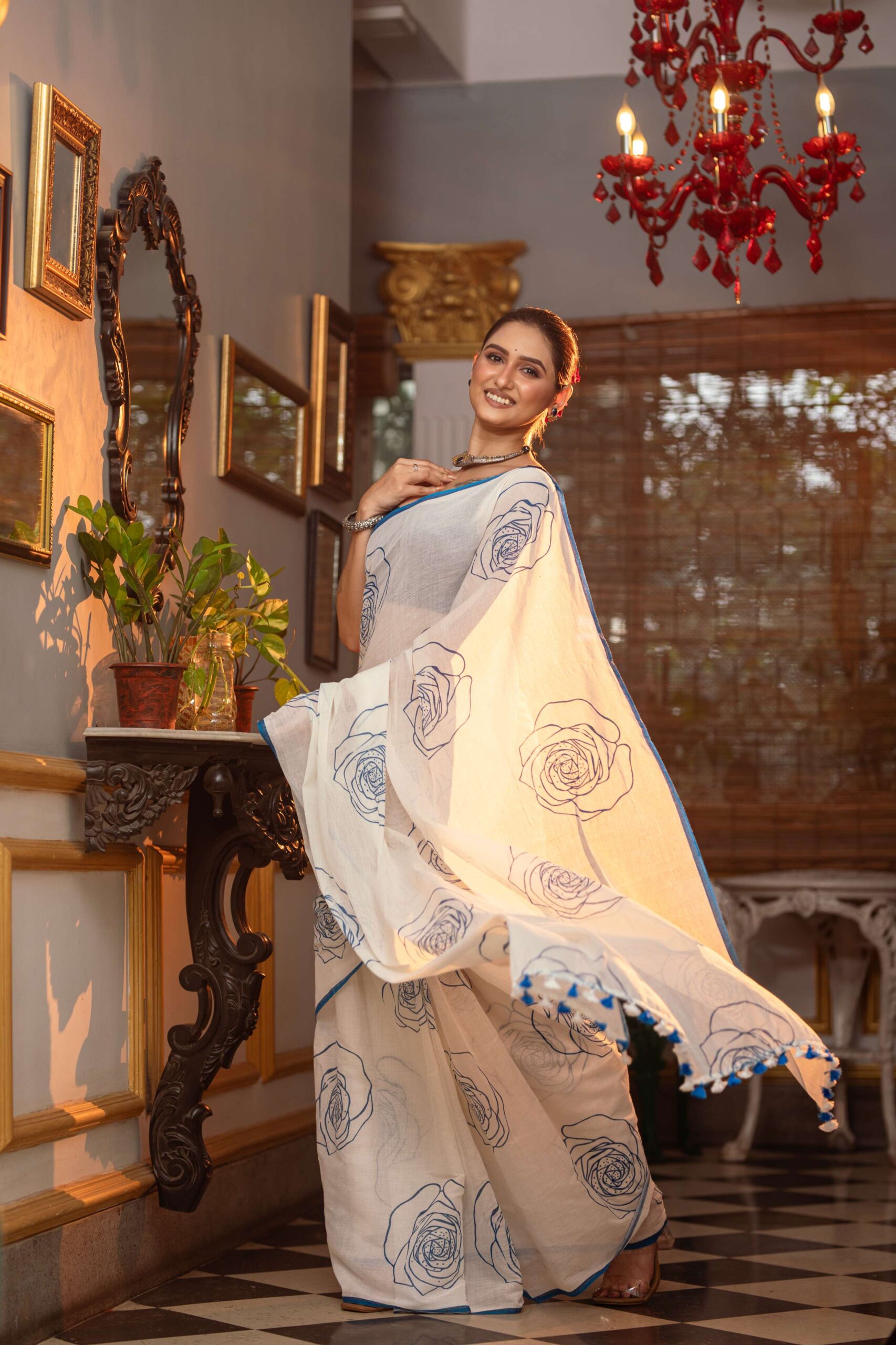 Artistic Off-White Pure Mul Cotton Saree with Royal Blue Rose Prints – Breezy Summer Handloom | Sutayan